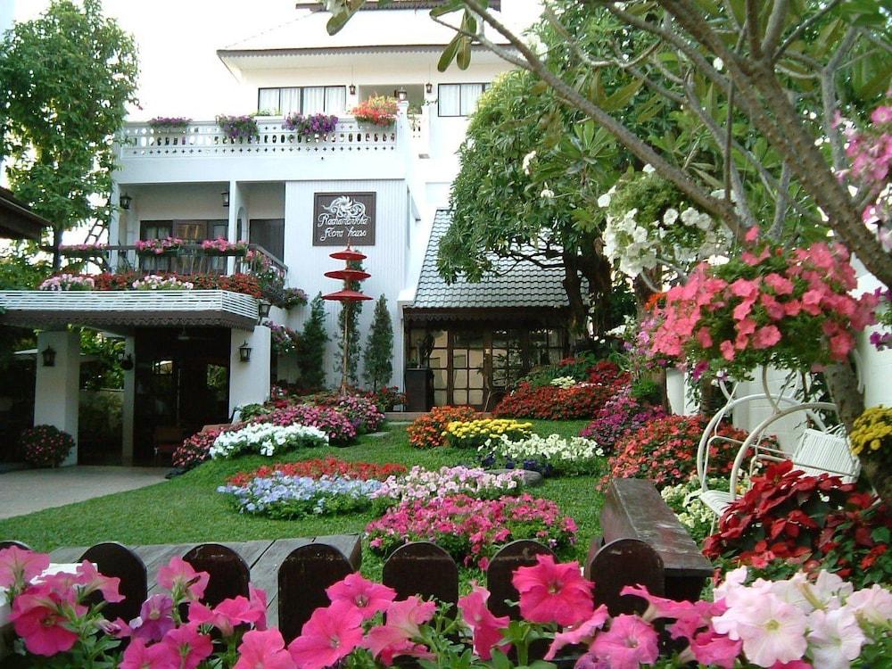 Rachamankha Flora House Hotel Chiang Mai Ngoại thất bức ảnh