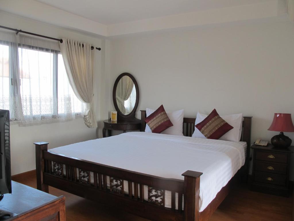 Rachamankha Flora House Hotel Chiang Mai Ngoại thất bức ảnh