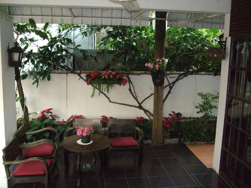 Rachamankha Flora House Hotel Chiang Mai Ngoại thất bức ảnh