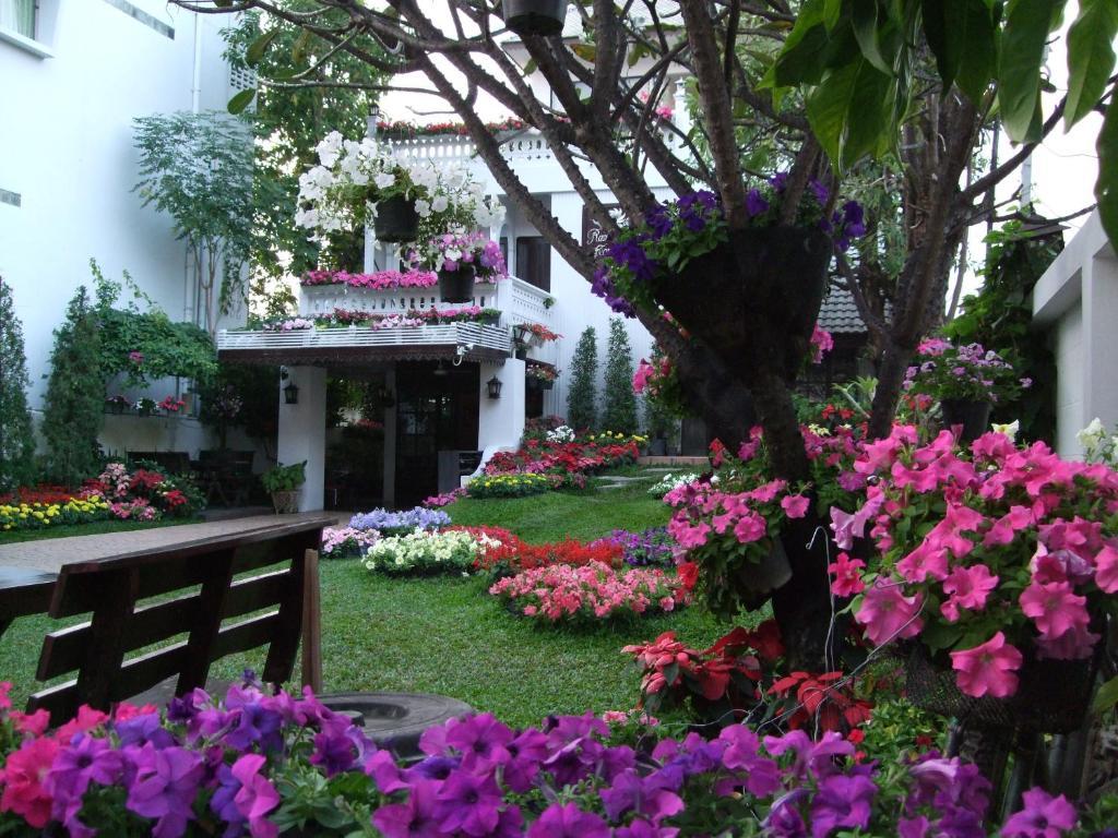 Rachamankha Flora House Hotel Chiang Mai Ngoại thất bức ảnh