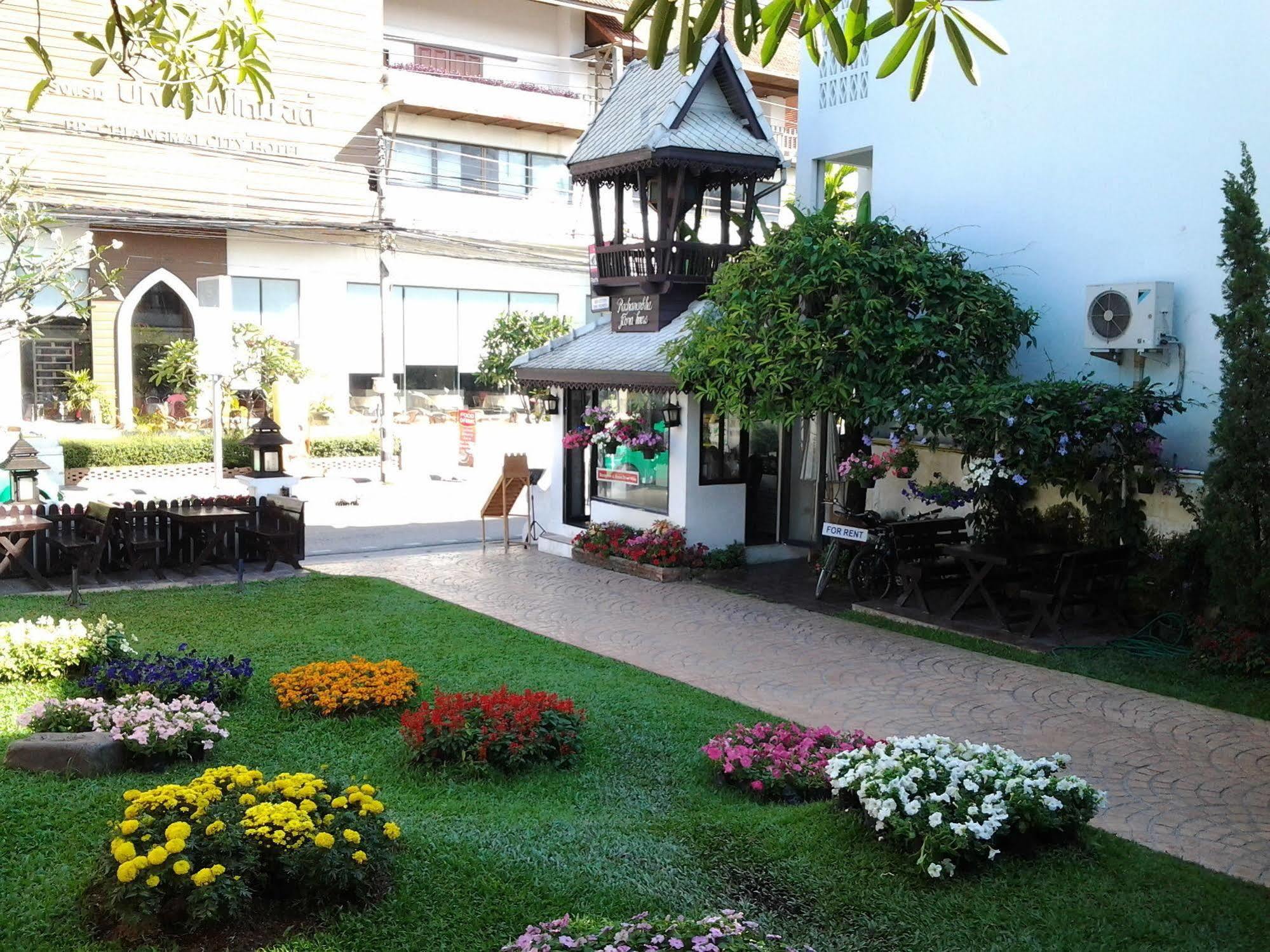 Rachamankha Flora House Hotel Chiang Mai Ngoại thất bức ảnh