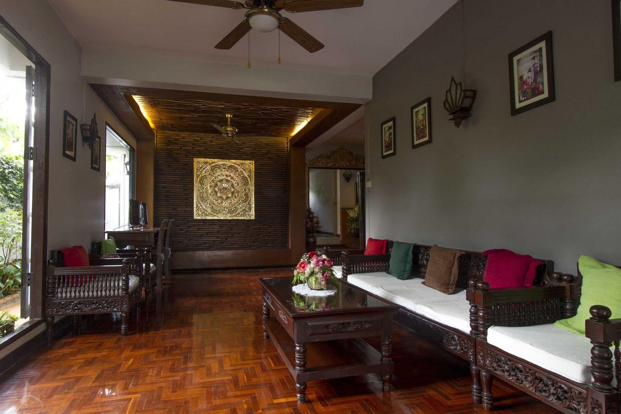 Rachamankha Flora House Hotel Chiang Mai Ngoại thất bức ảnh